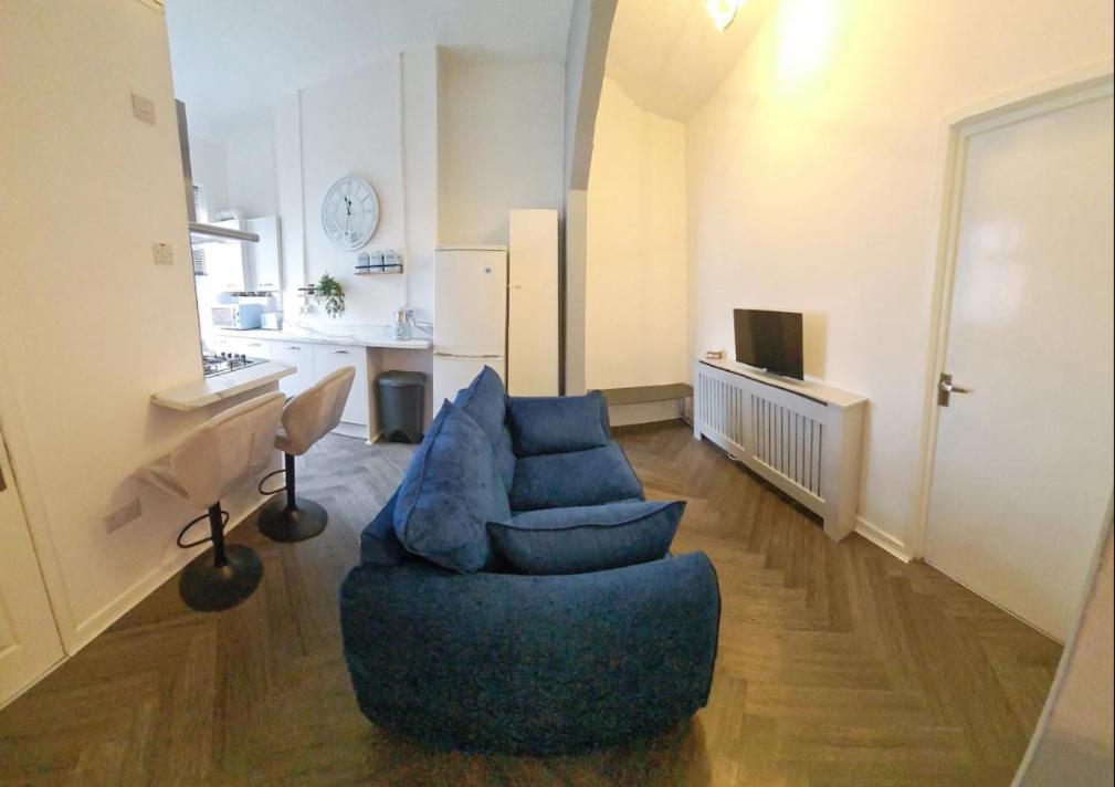 Entire 2 Bed Flat On 3Rd Floor Near City Centre & Stadium Cardiff Luaran gambar